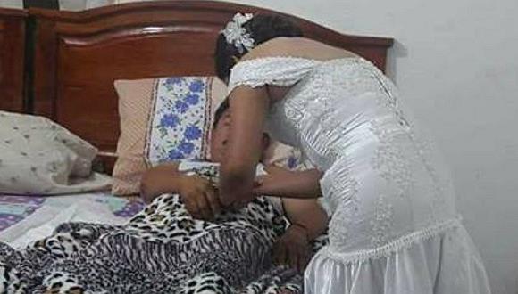 ​Facebook: enfermera abandona su boda para atender a paciente enfermo (FOTO)