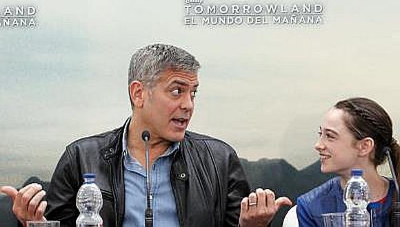 Piden disculpas a George Clooney por publicar una “entrevista falsa” 