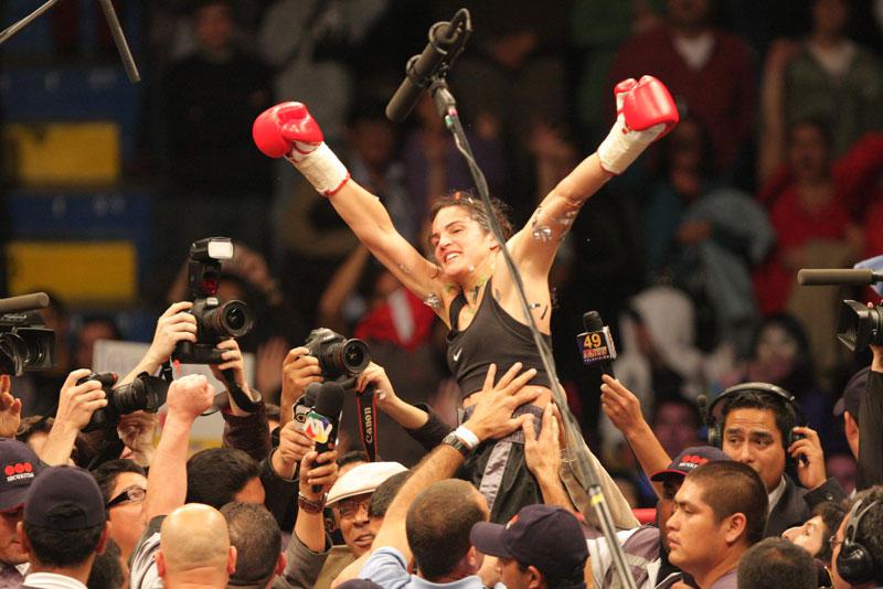 Kina Malpartida llegó para defender su titulo Mundial