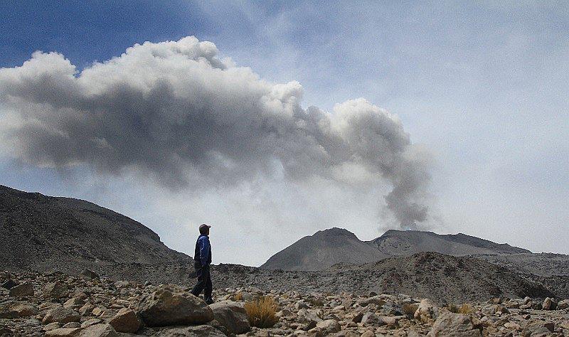 Arequipa: volcán Sabancaya amenaza al Valle del Colca con 36 explosiones diarias