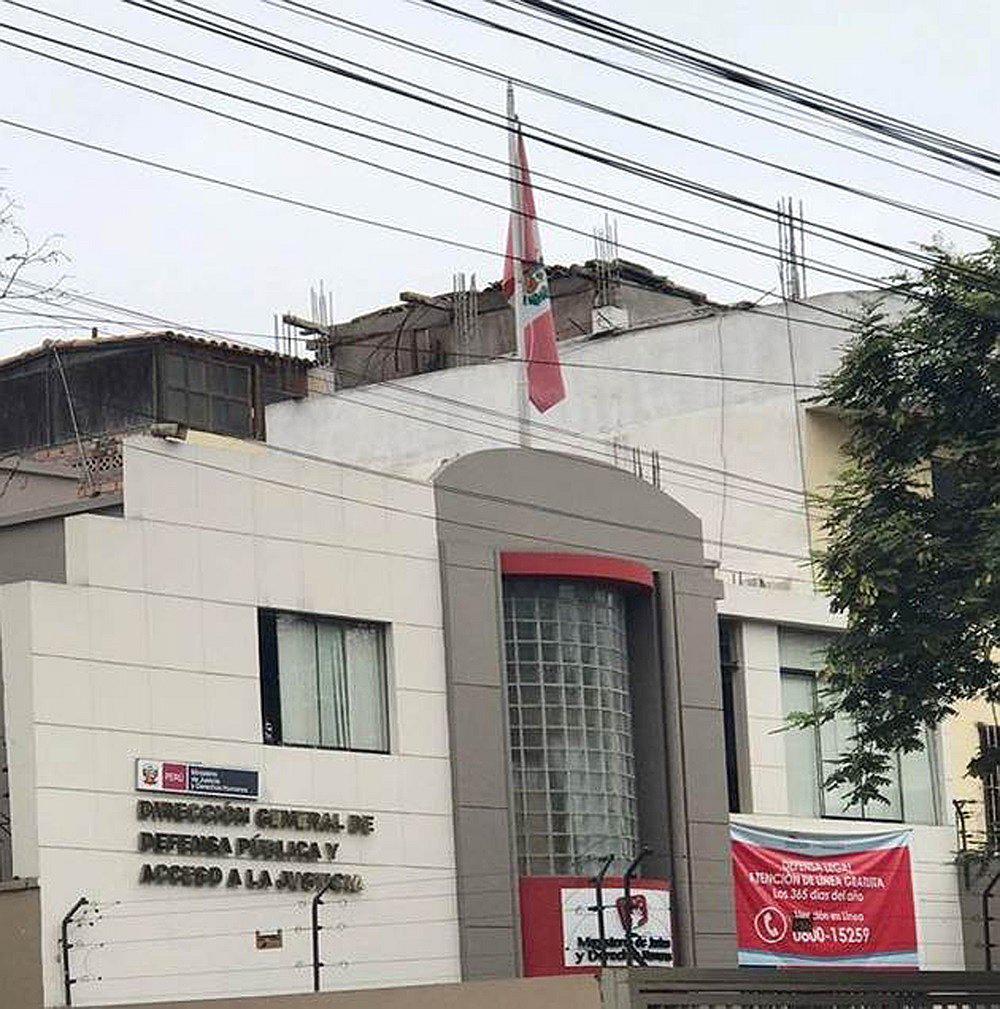 Día de la Bandera: 80% de las instituciones del Estado no cumplen con normas de uso