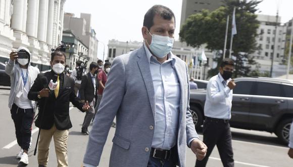 Alejandro Sánchez, dueño de la casa de Sarratea, tenía poder en el Perú y hoy es un ilegal más en Estados Unidos.
