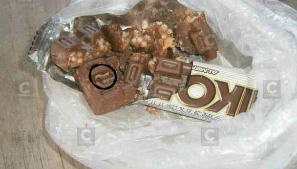Satipo: Mujer encuentra un gusano en barra de chocolate  