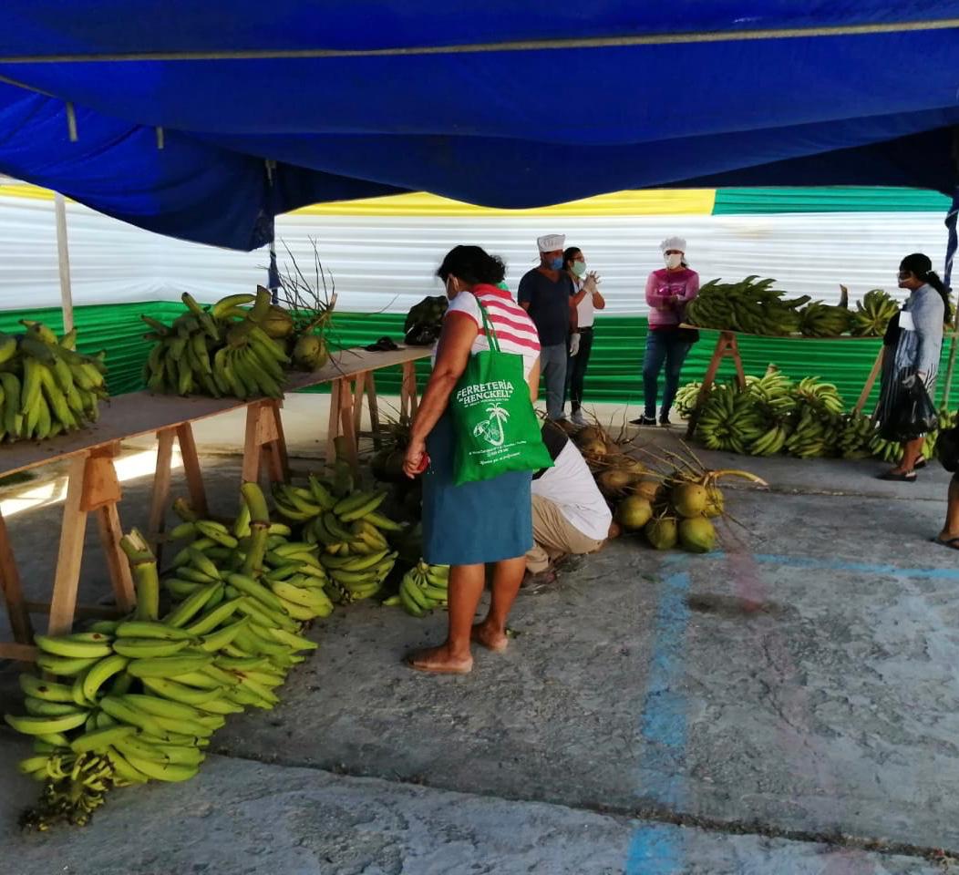 Tumbes. Mil familias se beneficiaron con la venta en el Mercado Minagri De La Chacra a la Olla. (Minagri).