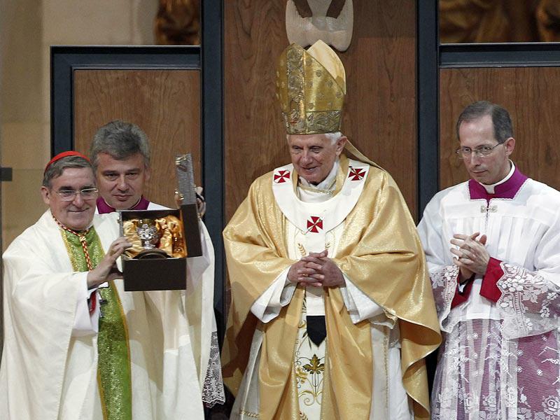 España: Benedicto XVI rechazó el aborto y el matrimonio gay