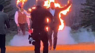 Amor en llamas: pareja de recién casados se prende fuego para celebrar su matrimonio [VIDEO]