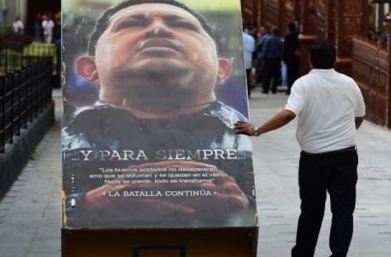 Nicolás Maduro indignado por retiro de imágenes de Hugo Chávez del Parlamento [VIDEO] 