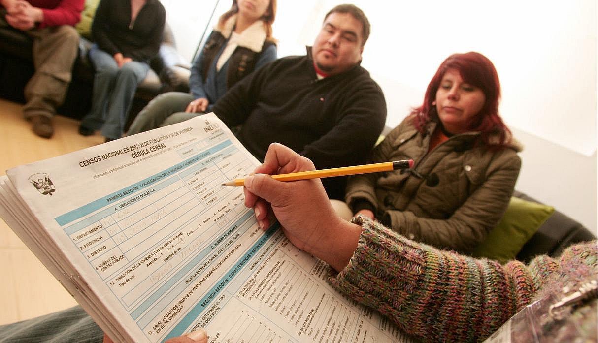 ¡Caos en Censo 2017! En SJM empadronadores solo hacen tres preguntas a vecinos por falta de cédulas censales