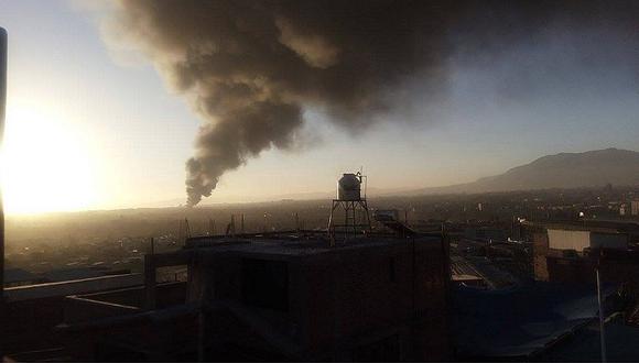 Arequipa: se registra fuerte incendio en zona industrial (VIDEO)