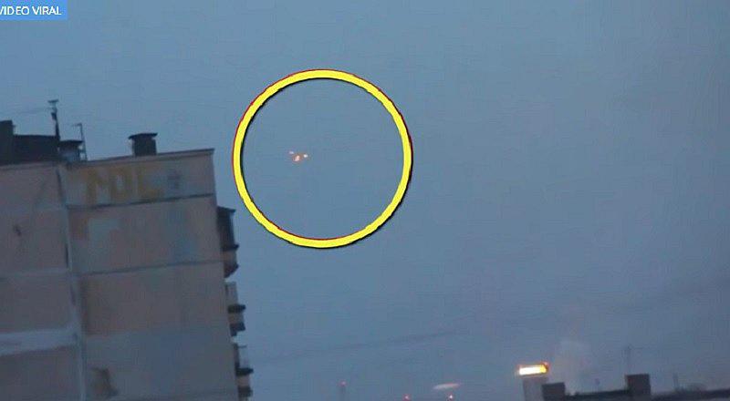 YouTube: Supuesto Ovni aparece en cielo de Rusia y genera temor [VIDEO]