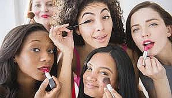 ​Compartir el maquillaje con desconocidos es una nueva forma de negocio