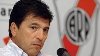 Procesan a Passarella, expresidente del River Plate, por reventa de entradas 