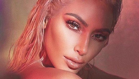 Kim Kardashian deja anonadados a sus fans tras implante de collar [FOTO]