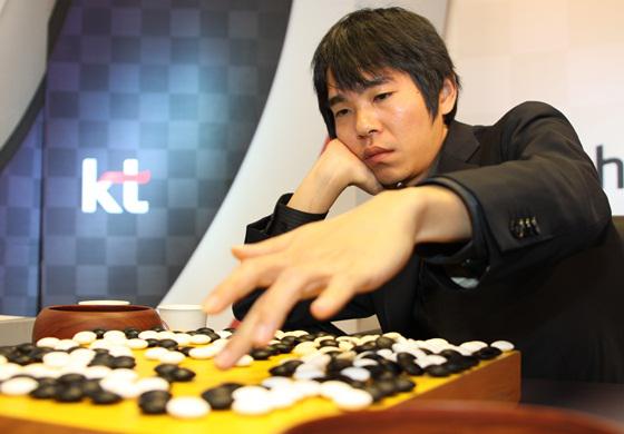 Campeón mundial de "go" reta a la inteligencia artificial de Google 