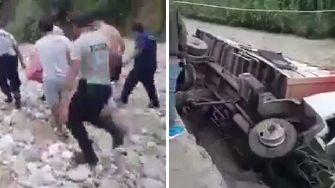  Cuatro muertos y 3 desaparecidos deja volcadura de camión en río de Cajamarca (VIDEO)