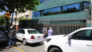 Un muerto y dos heridos deja asalto en notaría de San Isidro 