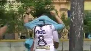 Hinchas de Alianza Lima se habrían puesto la camiseta del Sporting Cristal para entrar al Estadio Nacional