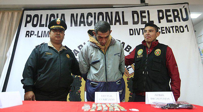 Cercado de Lima: 'El Orejón' cae con arma y droga en plena vía pública [VIDEO]  