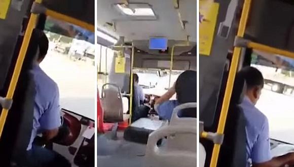 Conductor de bus lee el periódico mientras conduce en vía de Piura | VIDEO