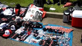 Rolling Stones en Lima: Vendedores rayan con polos de Mick Jagger  [VIDEO] 