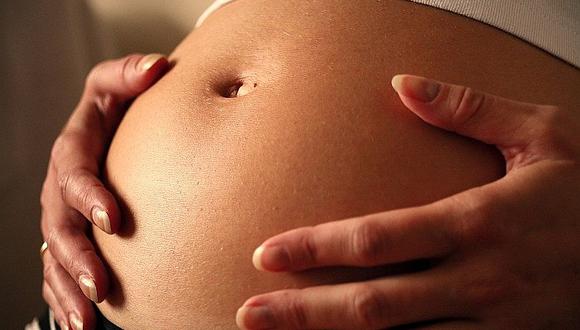 ​Bebé nace sin cabeza por error del médico en pleno parto