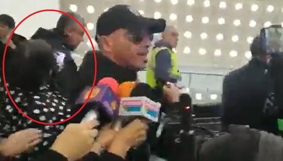 Eros Ramazzotti agredió a fan en el aeropuerto de México | VIDEO