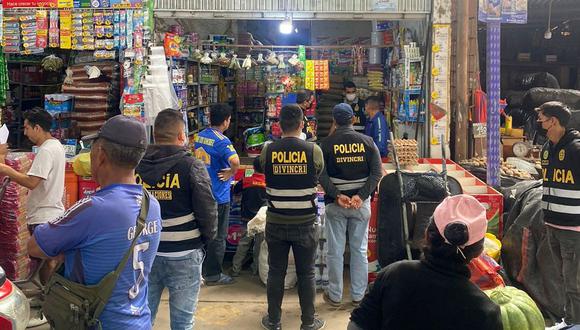 Incautan en mercado de Trujillo miles de cigarrillos adulterados que ingresaron de contrabando por la frontera.