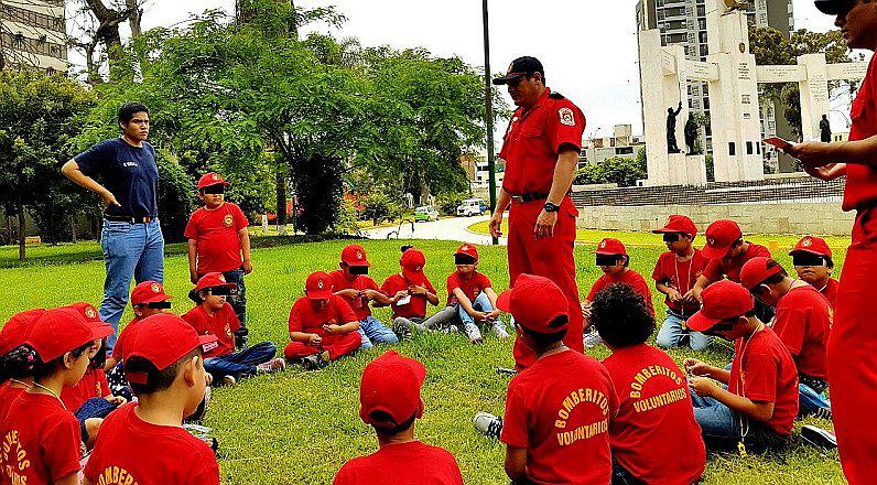 Jesús María: niños y adolescentes aprenden en taller de minibomberos