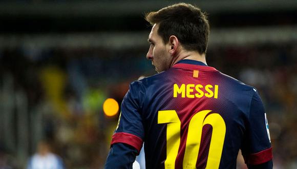 Anciana llama 'Messi' a su ternero y el argentino le regala una camiseta 