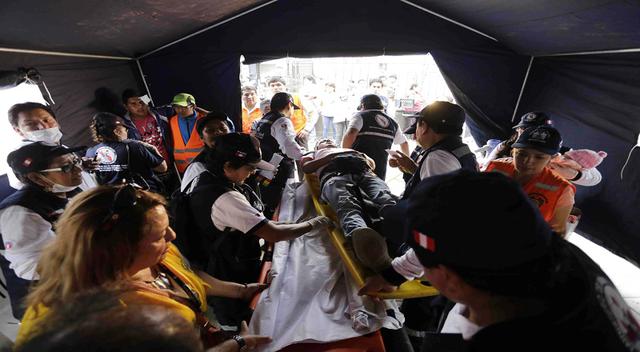 Mesa Redonda: Evacuación aérea en simulacro de sismo [FOTOS] 