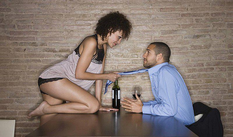 Formas de seducir a un hombre en 60 segundos