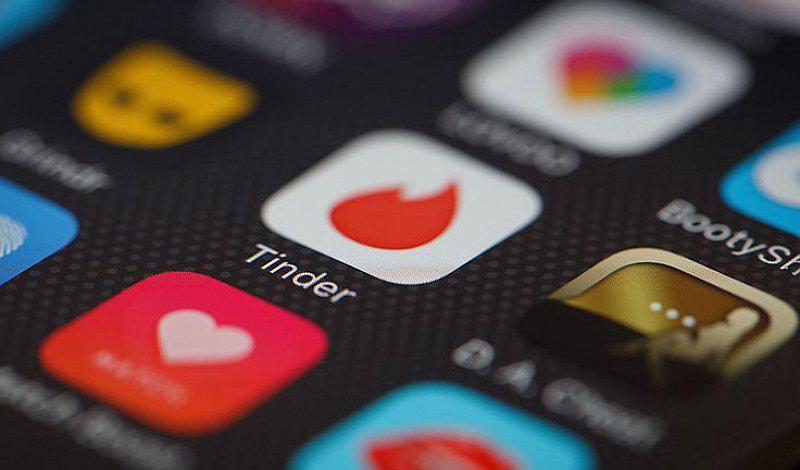 El síndrome de Tinderella: ¿por qué jóvenes no quieren formalizar un romance?