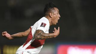 Christian Cueva lleva la cinta de capitán de la selección peruana por primera vez