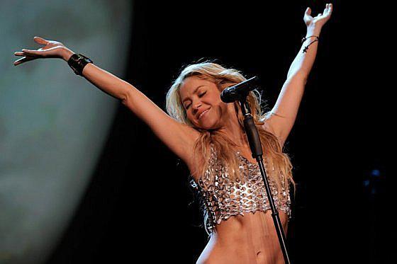​Shakira luce cuerpazo en bikini a sus 42 años │VIDEO