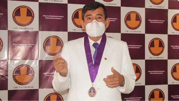 La Libertad: Nueve galenos fallecieron y otros 247 se contagiaron a consecuencia del COVID-19, señaló en el Día de la Medicina Peruana el Decano de Colegio Médico de La Libertad, Wilmar Gutiérrez Portilla.