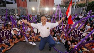 ​Andrés Hurtado 'Chibolín' hace mitin al estilo de un candidato presidencial [FOTOS]