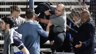 Una tragedia: graves incidentes en Boca Juniors vs. Gimnasia dejó un hincha fallecido