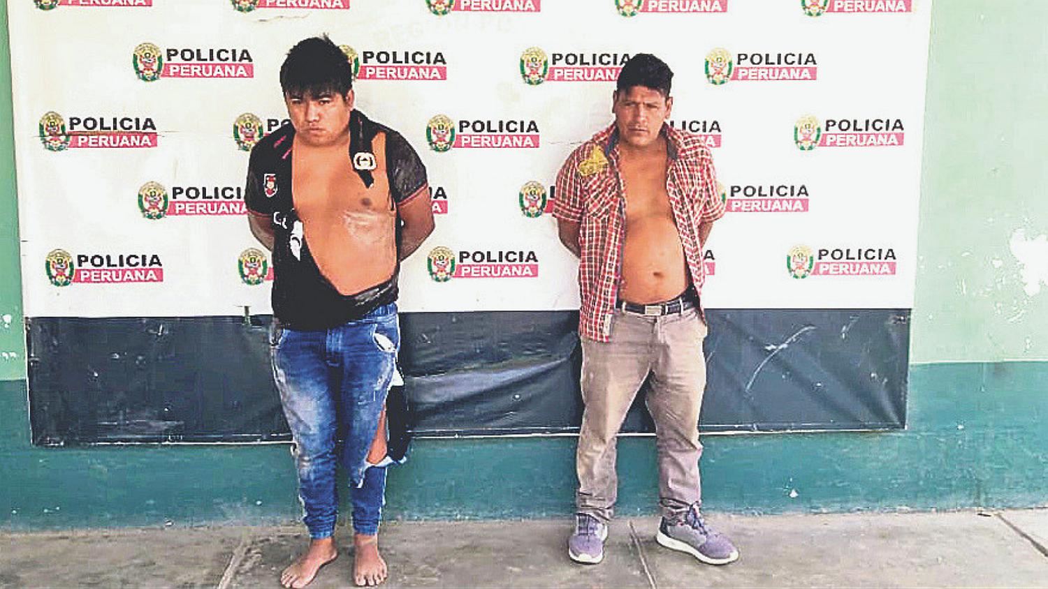 Puente Piedra: pobladores atrapan a rateros y queman mototaxi en la que robaban