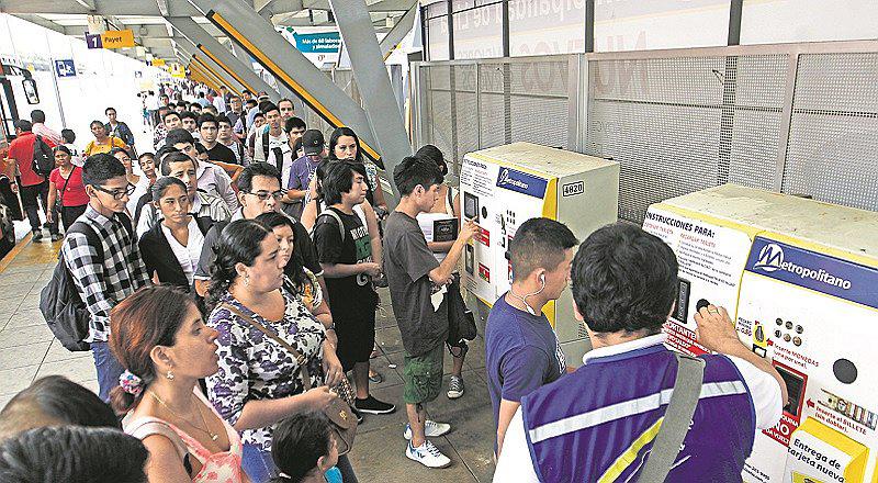 Metropolitano: operador evalúa alza del pasaje 