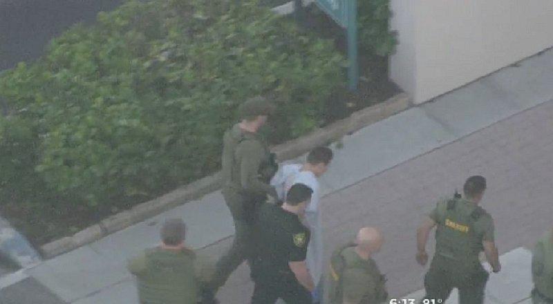 Revelan pasado del posible autor de tiroteo en escuela de Florida 