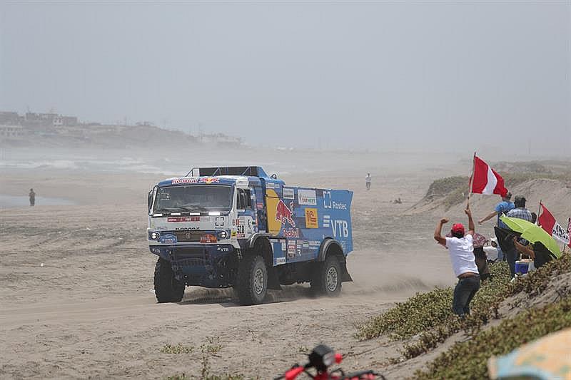 ​Dakar 2019: Descalifican al camión ruso que atropelló a espectador y lo dejó tirado