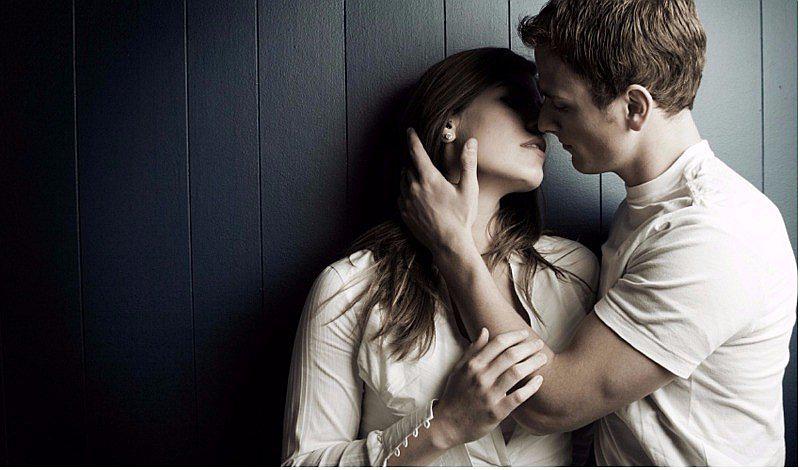 Descubre cuáles son los signos que mejor besan