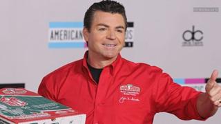 Fundador de Papa John's demanda a su propia empresa