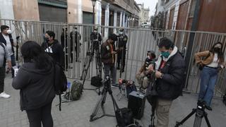 Defensoría del Pueblo insta al Gobierno a cesar acciones que limiten trabajo de la prensa