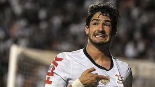 Alexandre Pato debe pagar 1,6 millones dólares al Fisco 