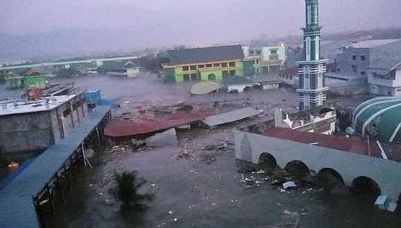 Tsunami impacta Indonesia dejando 20 muertos y 165 heridos