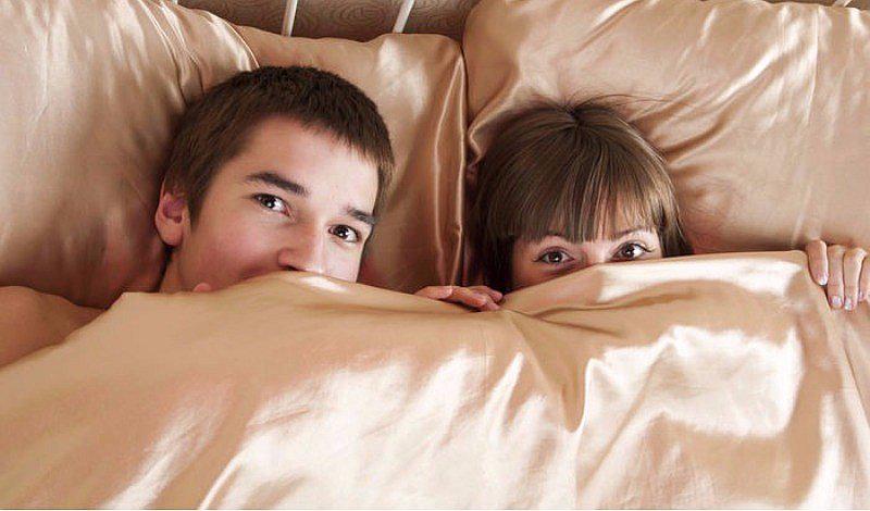 Beneficios de la postura llamada el ‘exprimidor’ para la intimidad de pareja