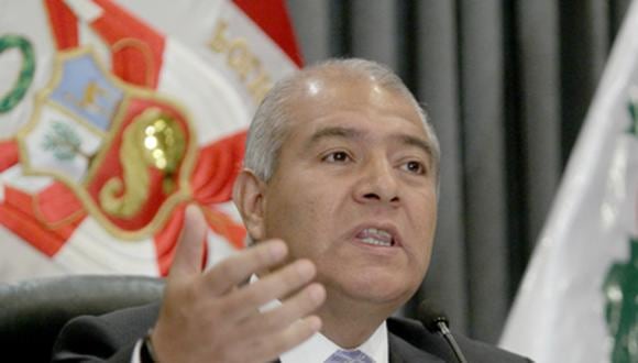 Ministro del interior anuncia mil policías para capturar a asesinos de Luis Choy