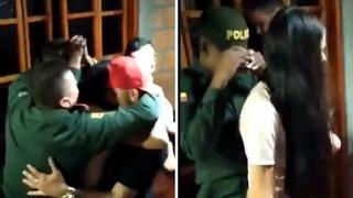 Policías ’arman’ la fiesta: Fueron a intervenir, pero terminaron bailando reggaetón | VIDEO