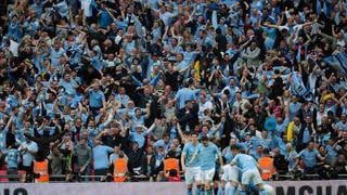 Manchester City, con arquero que tapó tres penales, gana la Capital One Cup